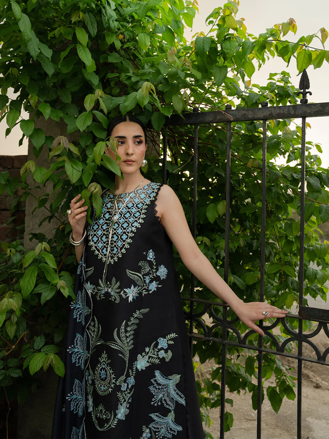MAHNUR AMAYA LAWN MU-11