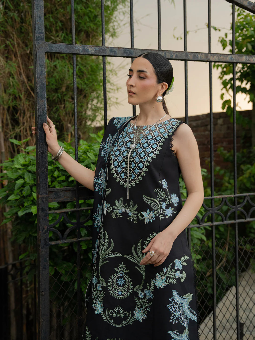 MAHNUR AMAYA LAWN MU-11