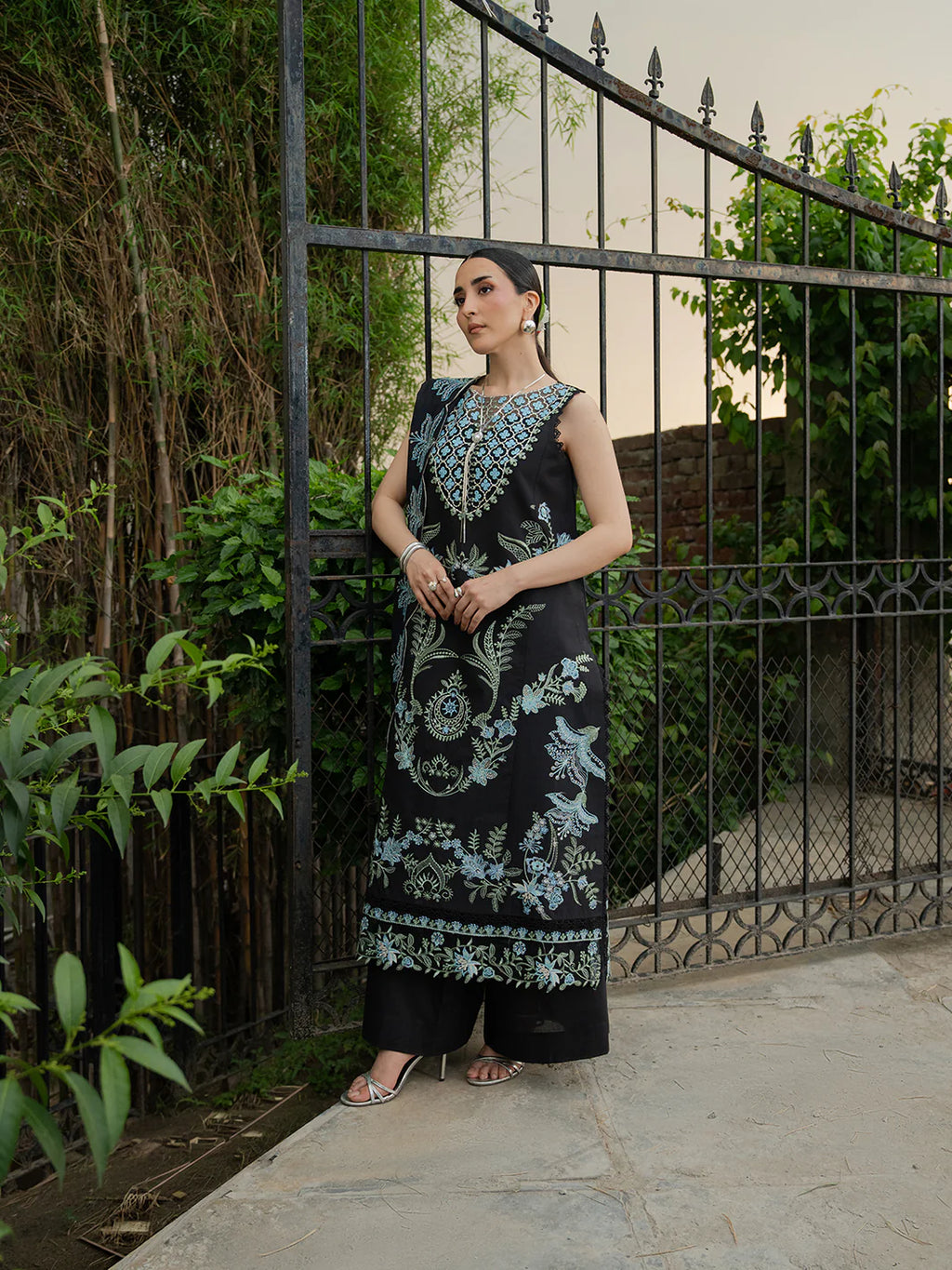 MAHNUR AMAYA LAWN MU-11