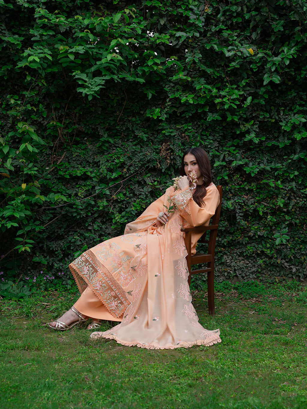 MAHNUR AMAYA LAWN MU-12