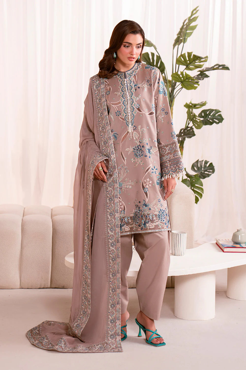 MARYUM N MARIA MARGAUX