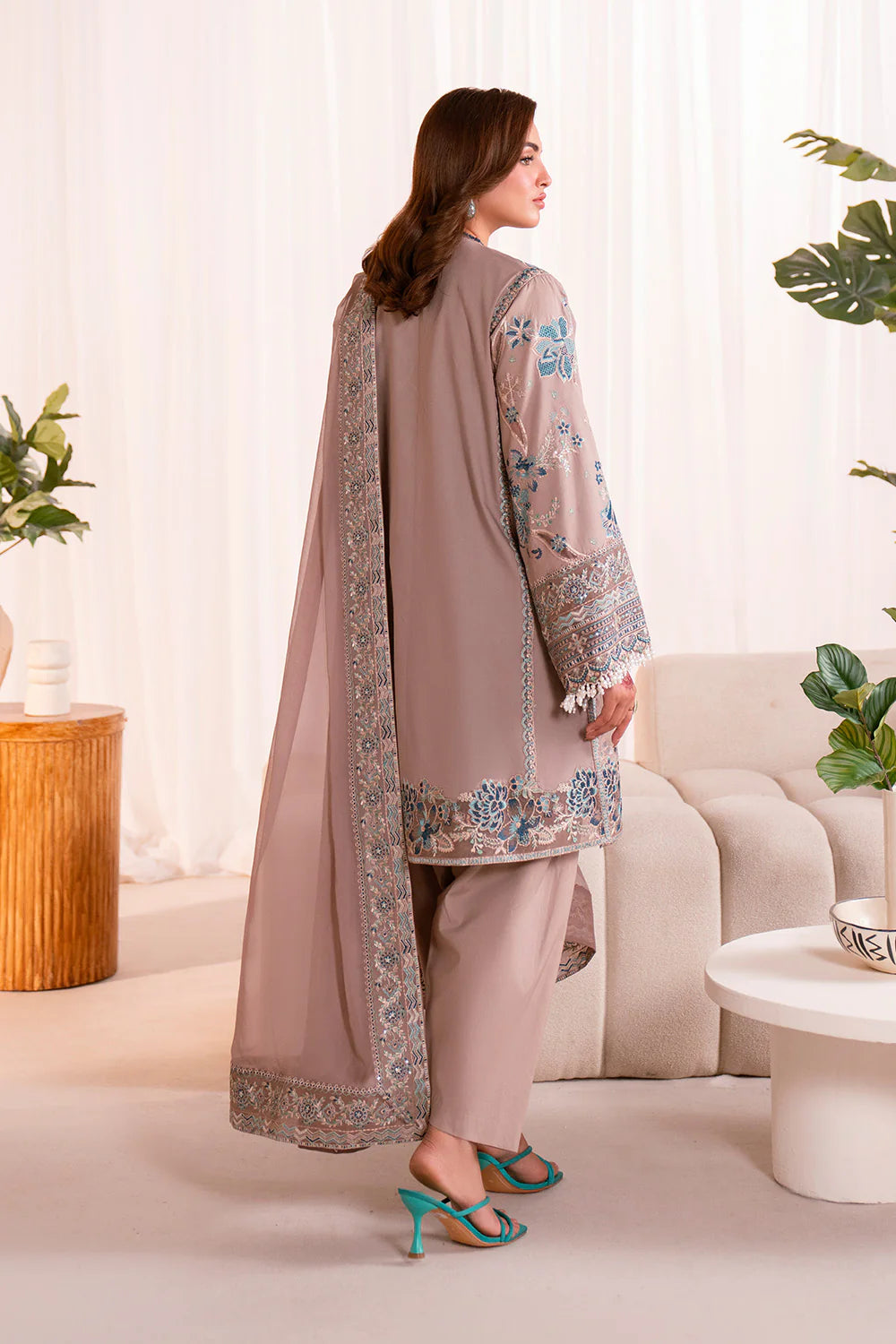 MARYUM N MARIA MARGAUX