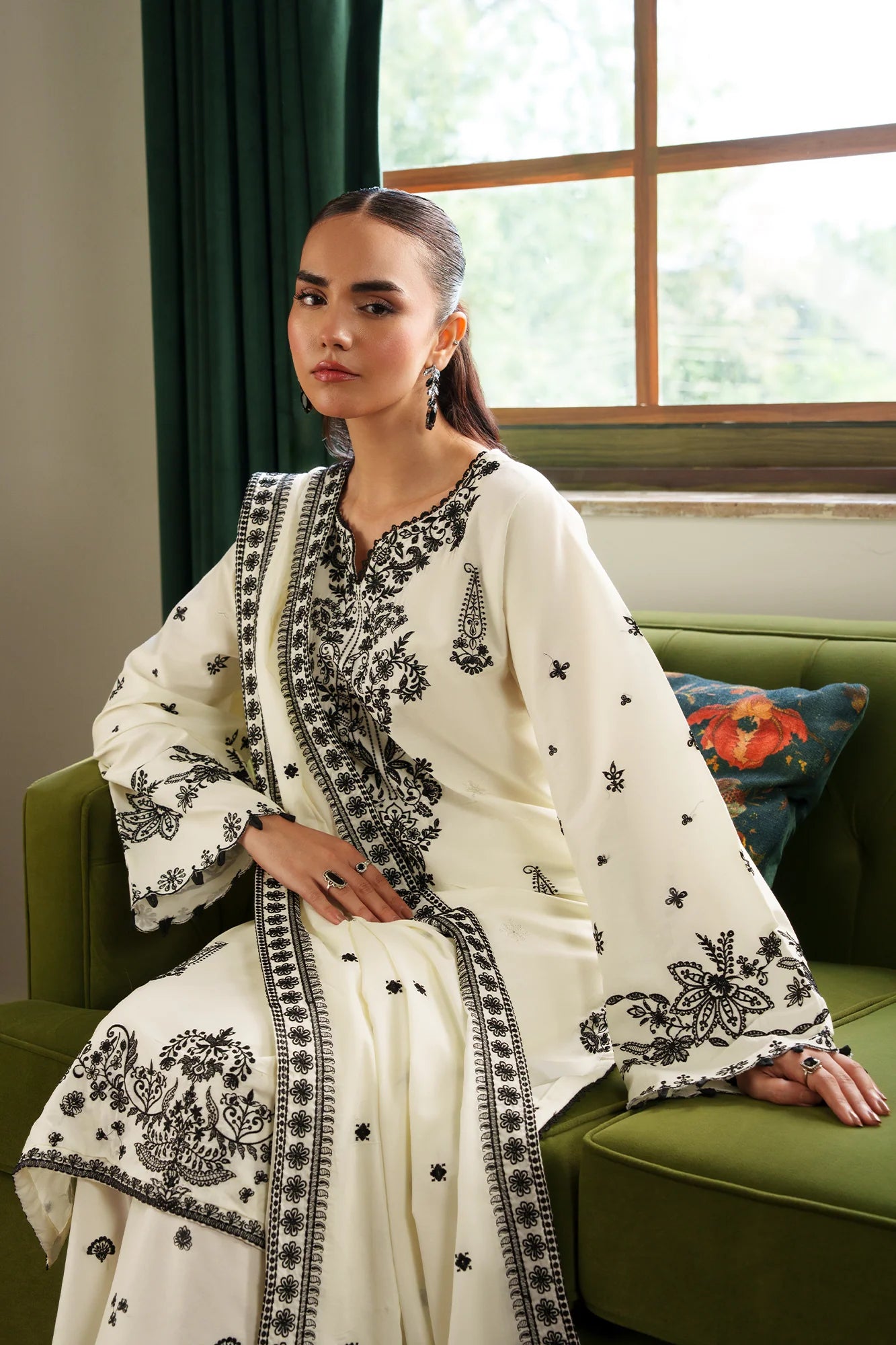 RAJBARI PRET EXCLUSIVE SEREN