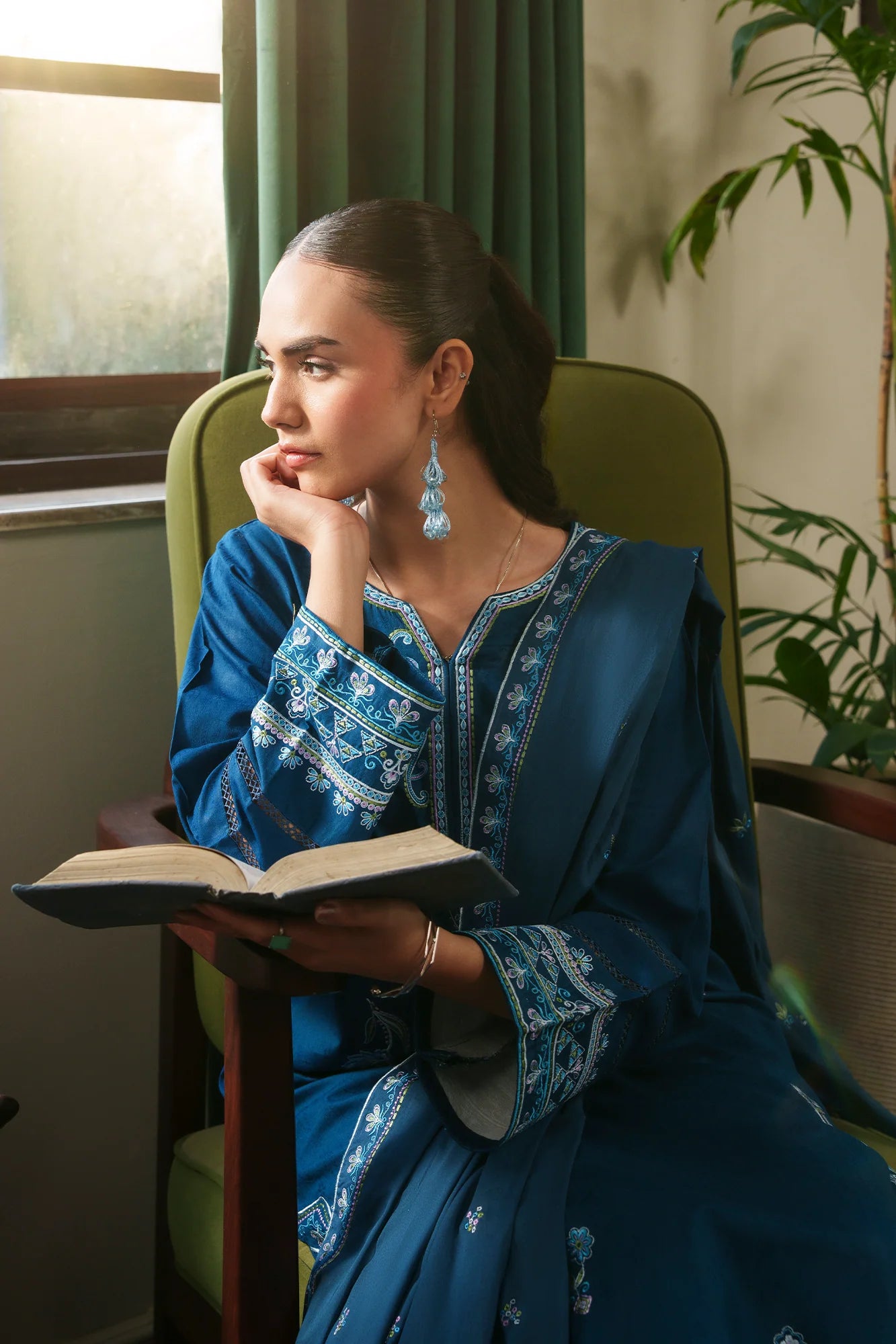 RAJBARI PRET EXCLUSIVE ZAREEN
