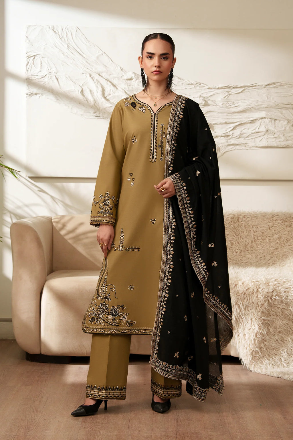 RAJBARI PRET EXCLUSIVE AYLA