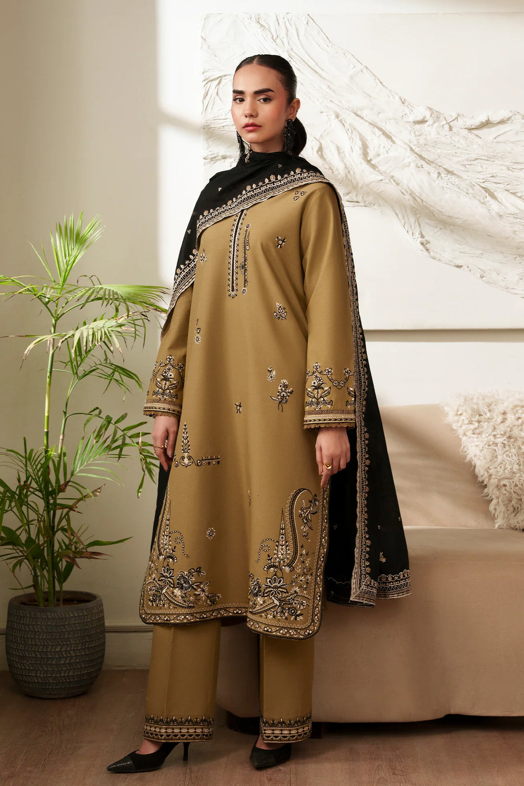 RAJBARI PRET EXCLUSIVE AYLA