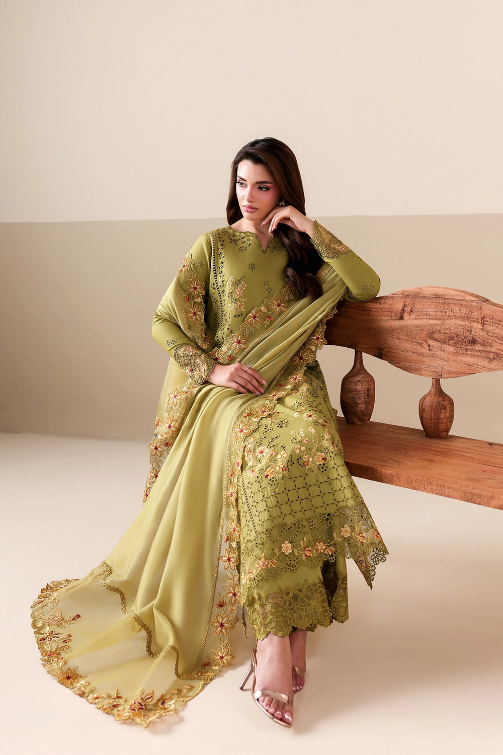 AZURE LUXURY LAWN PETAL MUSE