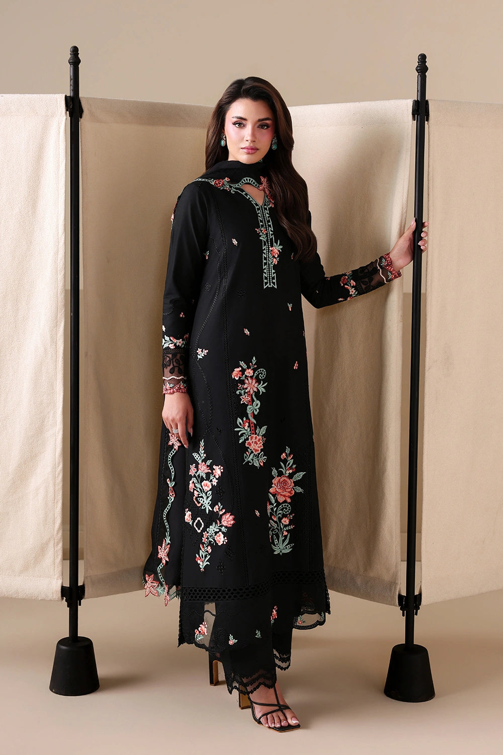 AZURE LUXURY LAWN BLACK PEONY
