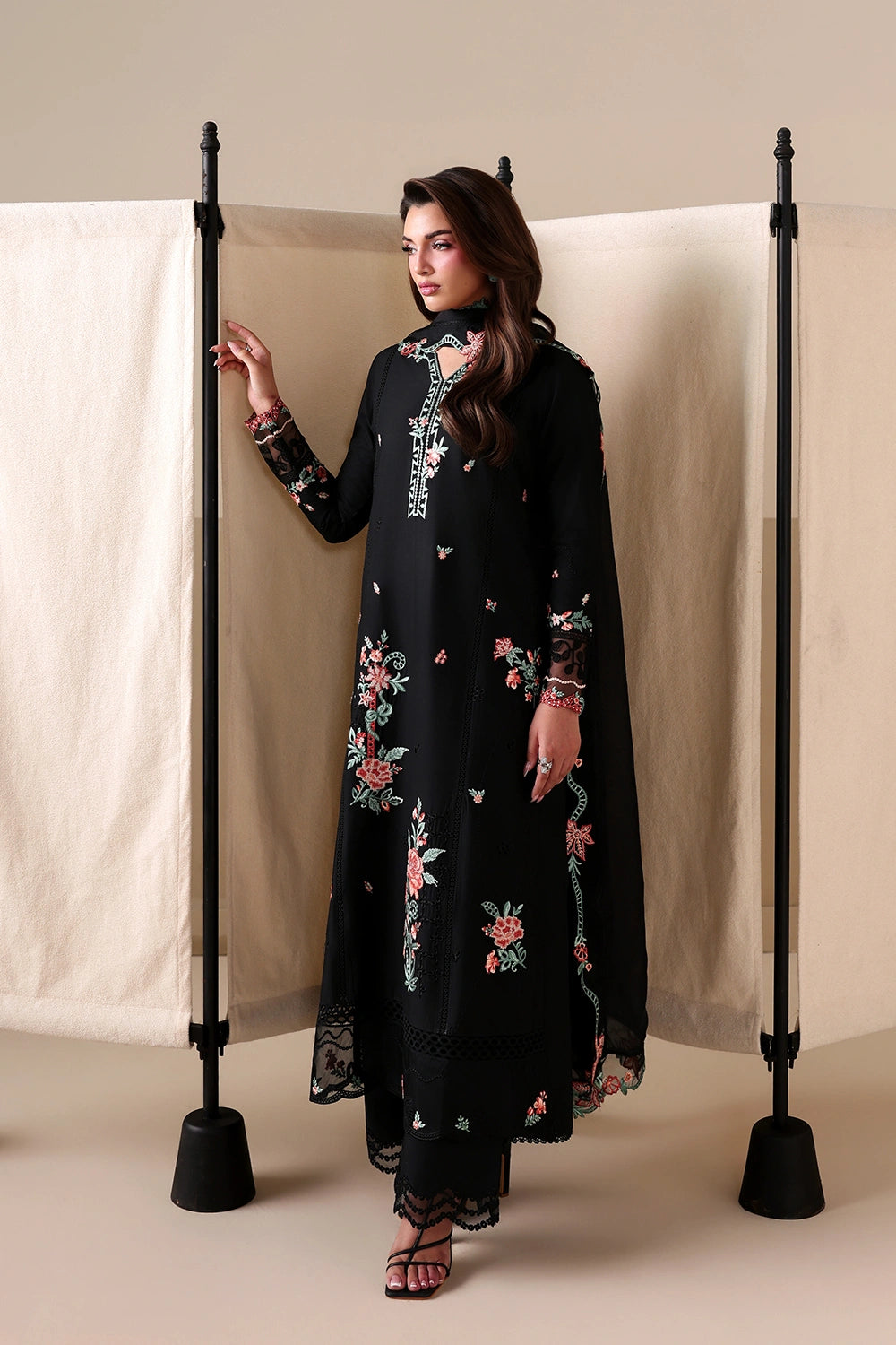 AZURE LUXURY LAWN BLACK PEONY