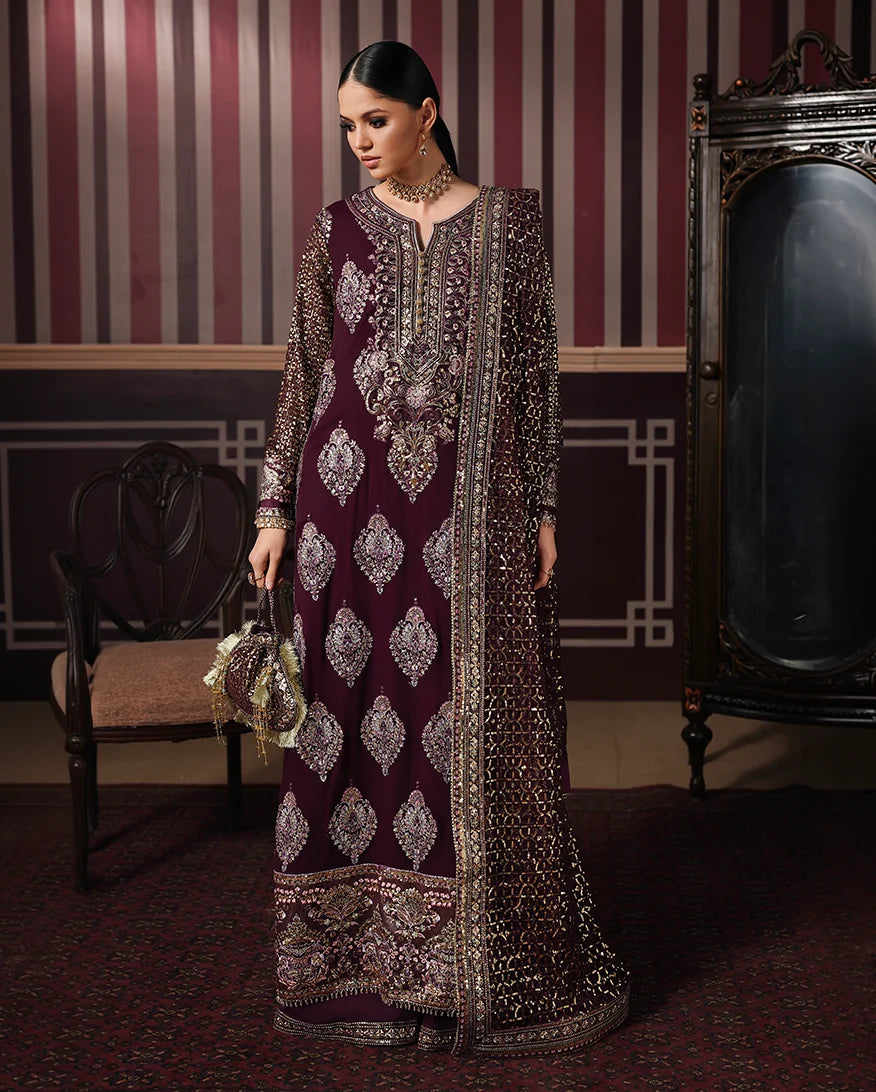 ROHEENAZ ROYALE ETERNEL REGAL CHARM