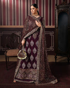 ROHEENAZ ROYALE ETERNEL REGAL CHARM