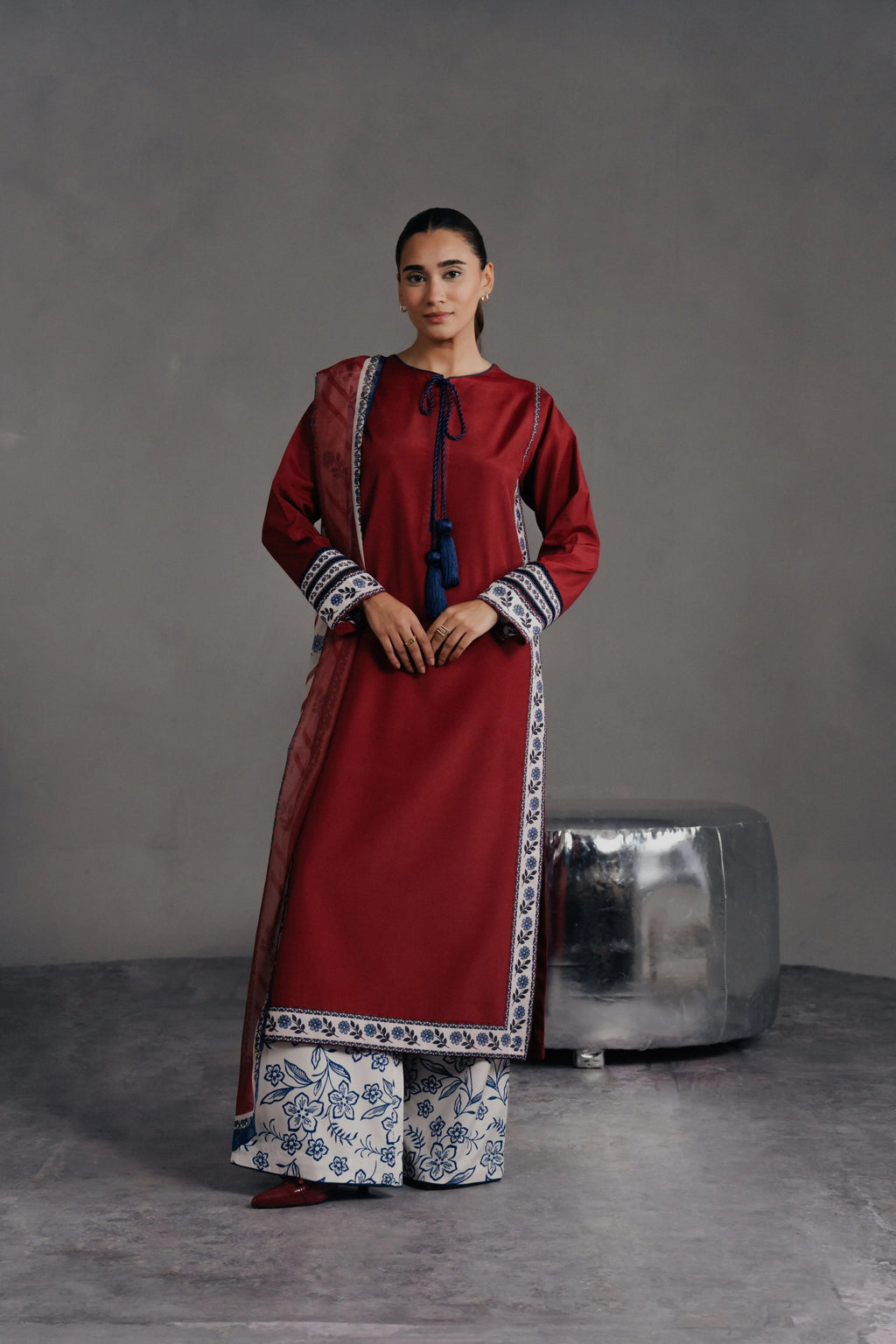 JAHAANA URORA 3PC
