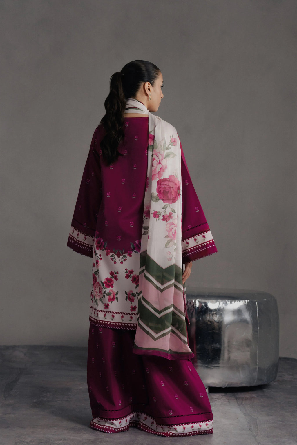 JAHAANA URORA 3PC