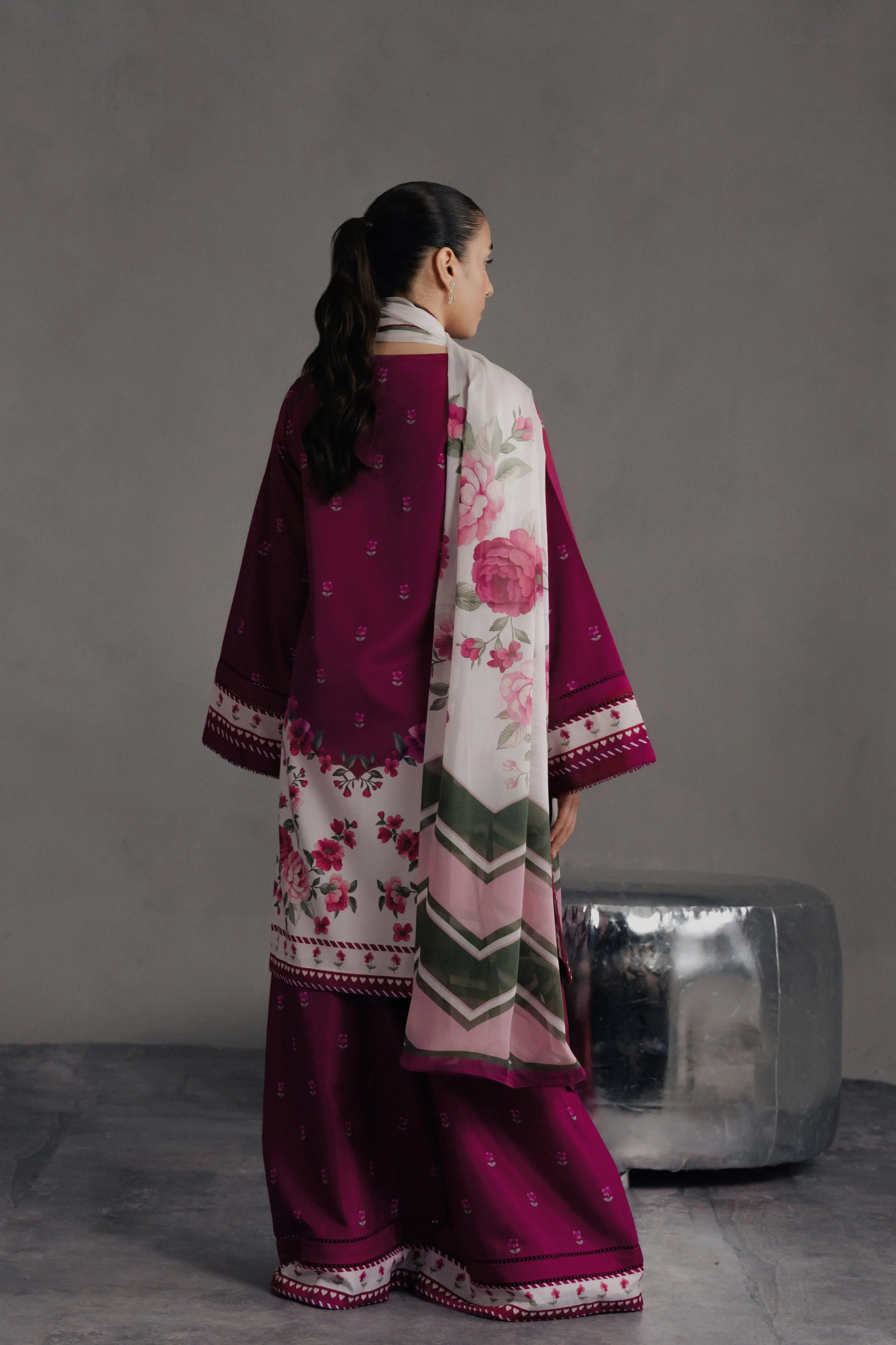 JAHAANA URORA 3PC