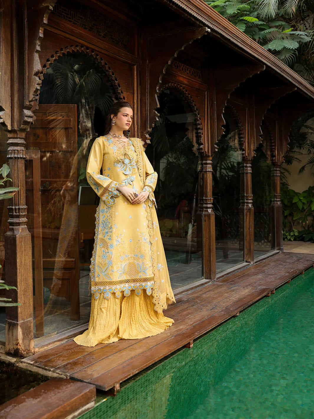 MAHNUR SHANAYA LAWN SH-04