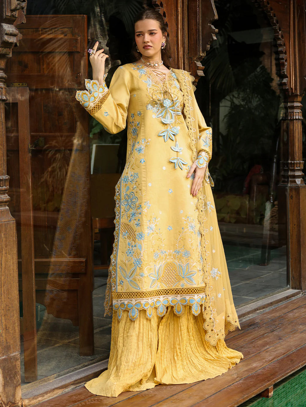 MAHNUR SHANAYA LAWN SH-04