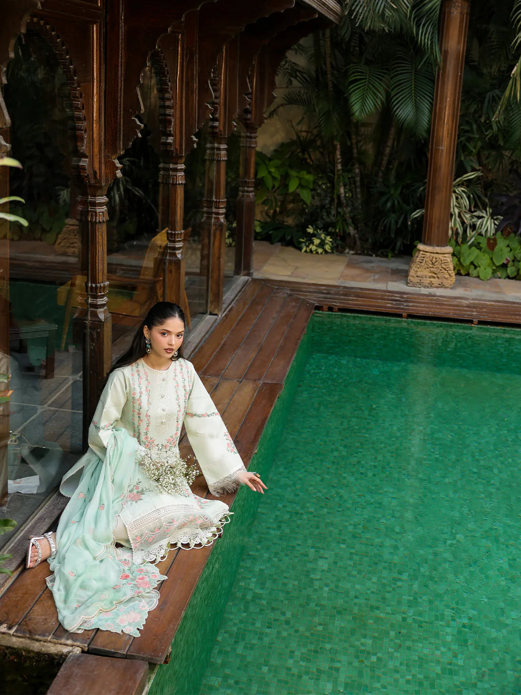 MAHNUR SHANAYA LAWN SH-09