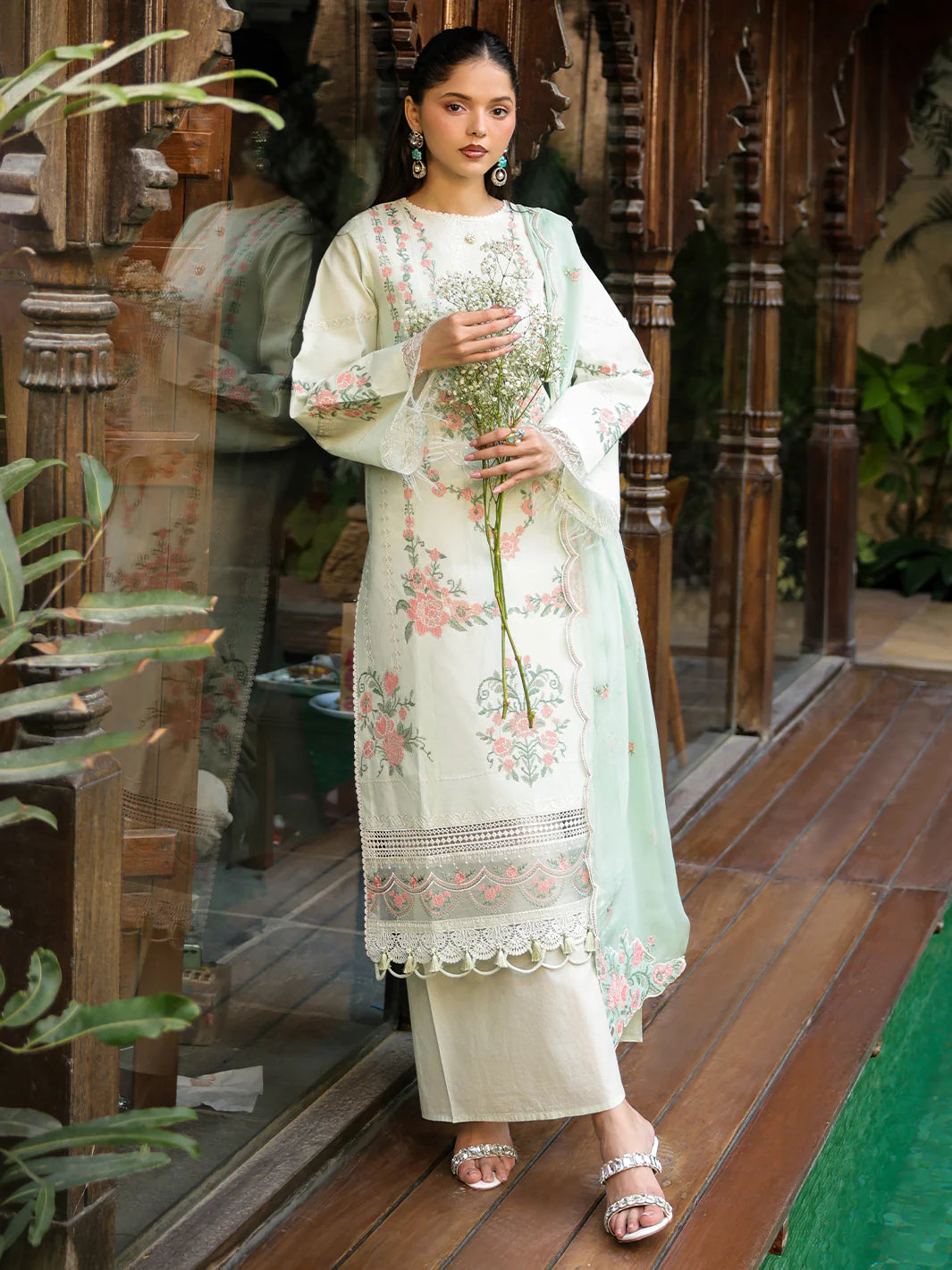 MAHNUR SHANAYA LAWN SH-09