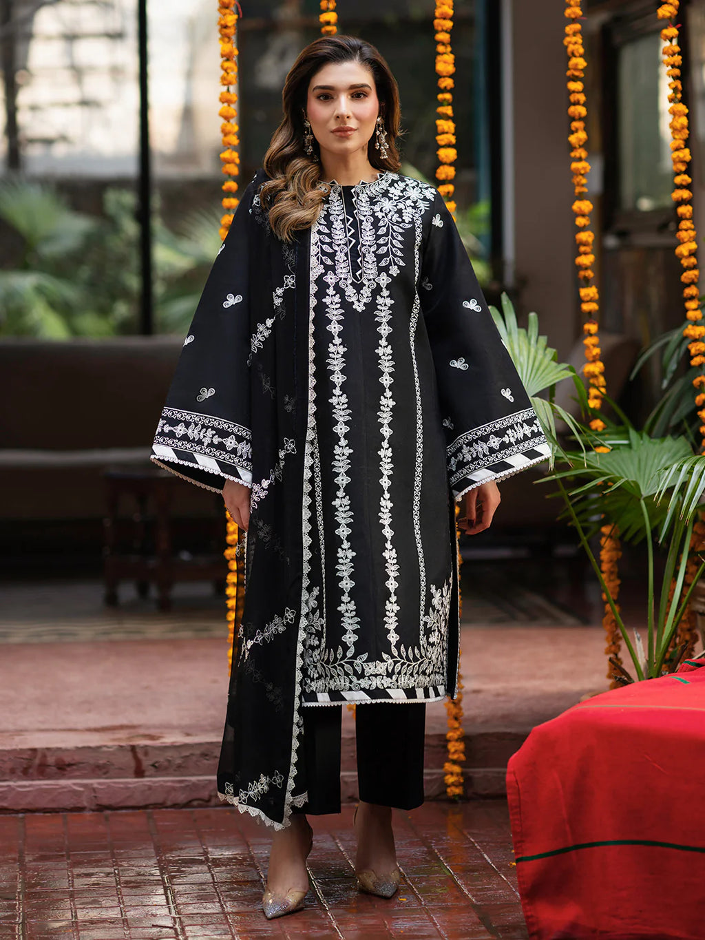 MAHNUR SATRANGI ST-01