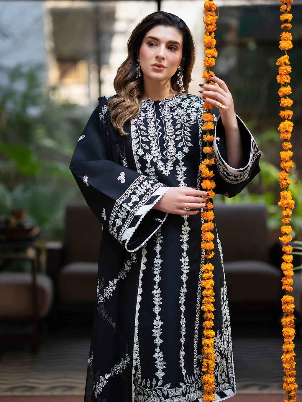MAHNUR SATRANGI ST-01