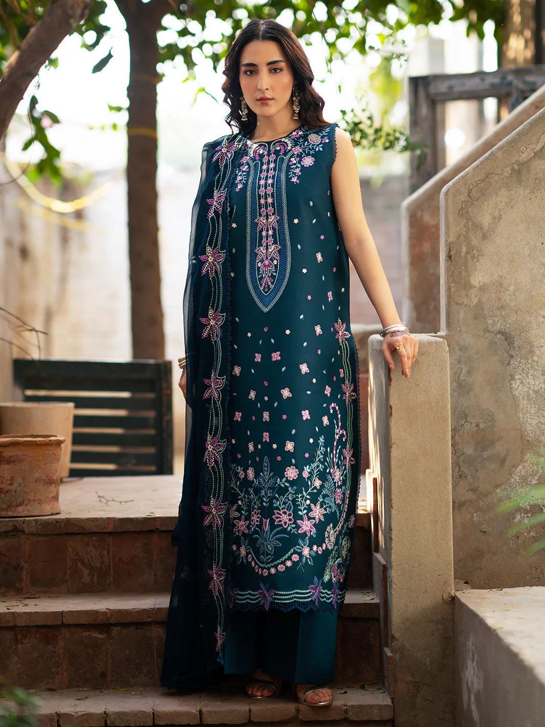 MAHNUR SATRANGI ST-03