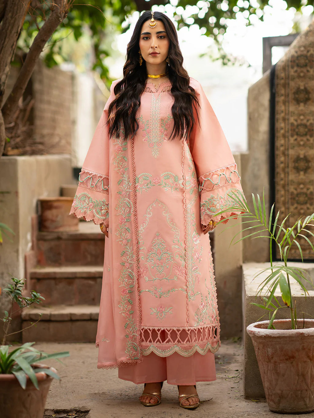 MAHNUR SATRANGI ST-05