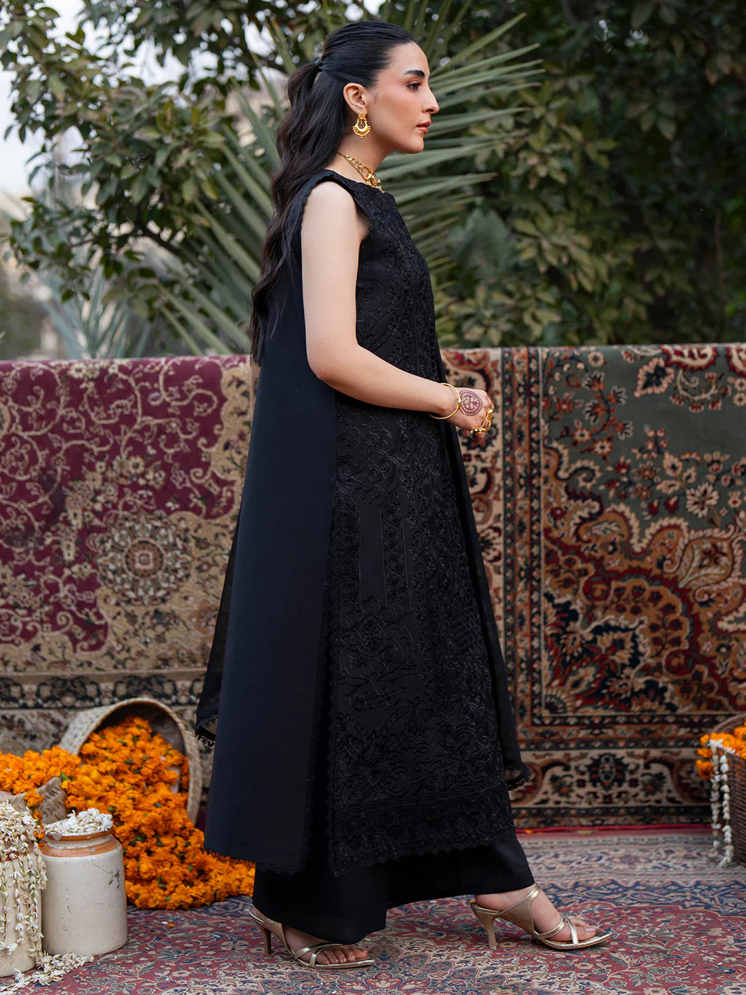 MAHNUR SATRANGI ST-12