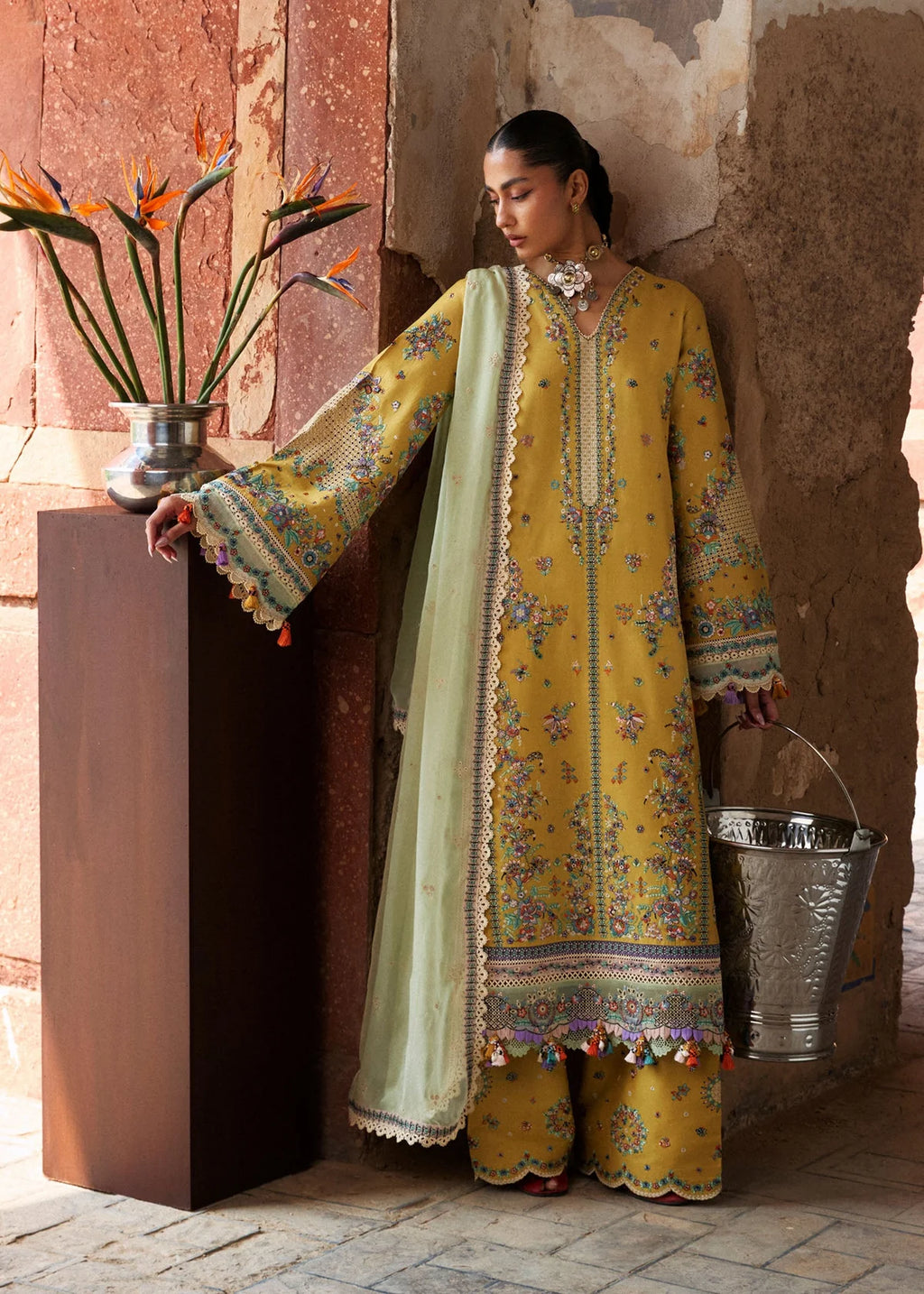 HUSSAIN REHAR ZAN SARI
