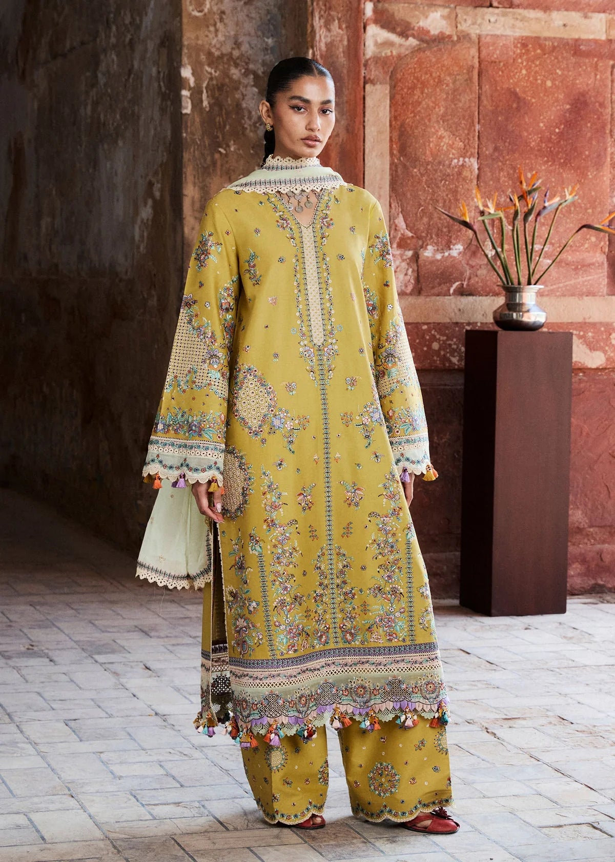 HUSSAIN REHAR ZAN SARI