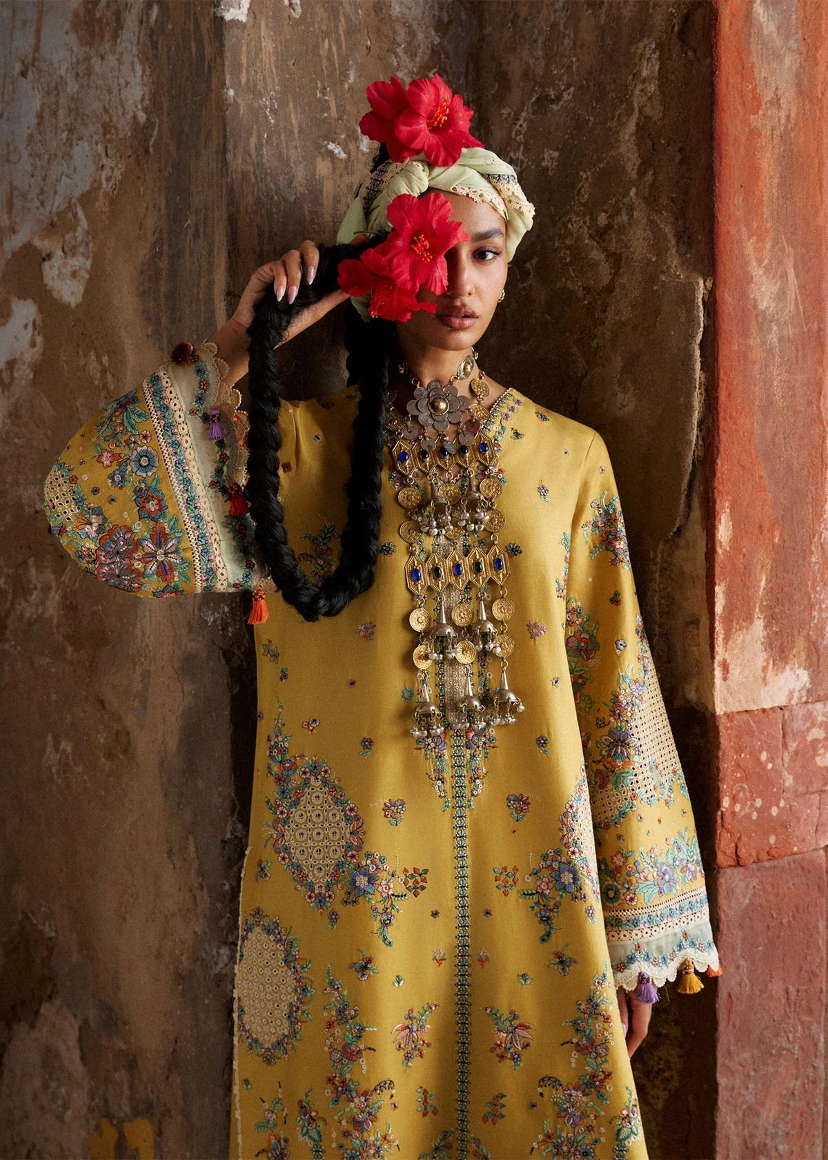HUSSAIN REHAR ZAN SARI