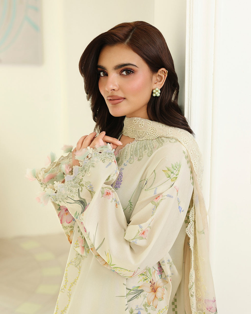 ROHEENAZ PETALS IN PRINI RUNSS260901