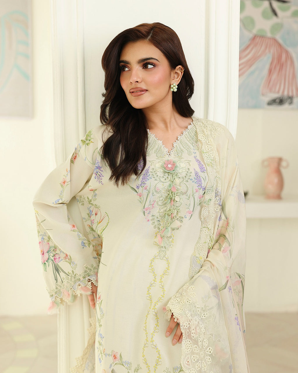 ROHEENAZ PETALS IN PRINI RUNSS260901
