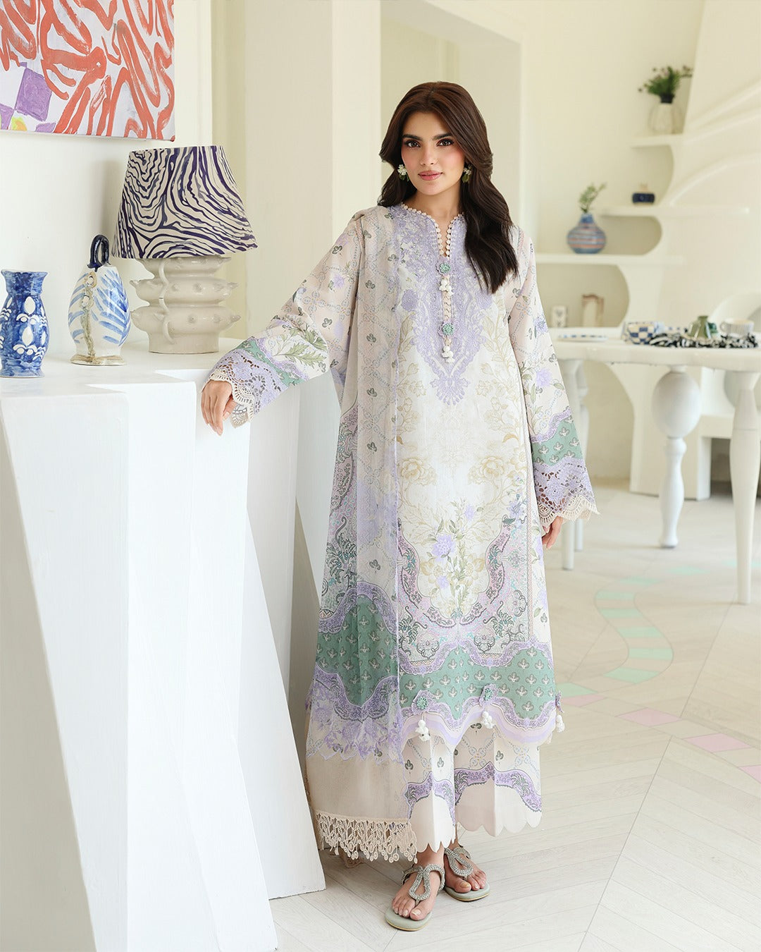 ROHEENAZ PETALS IN PRINI RUNSS260908