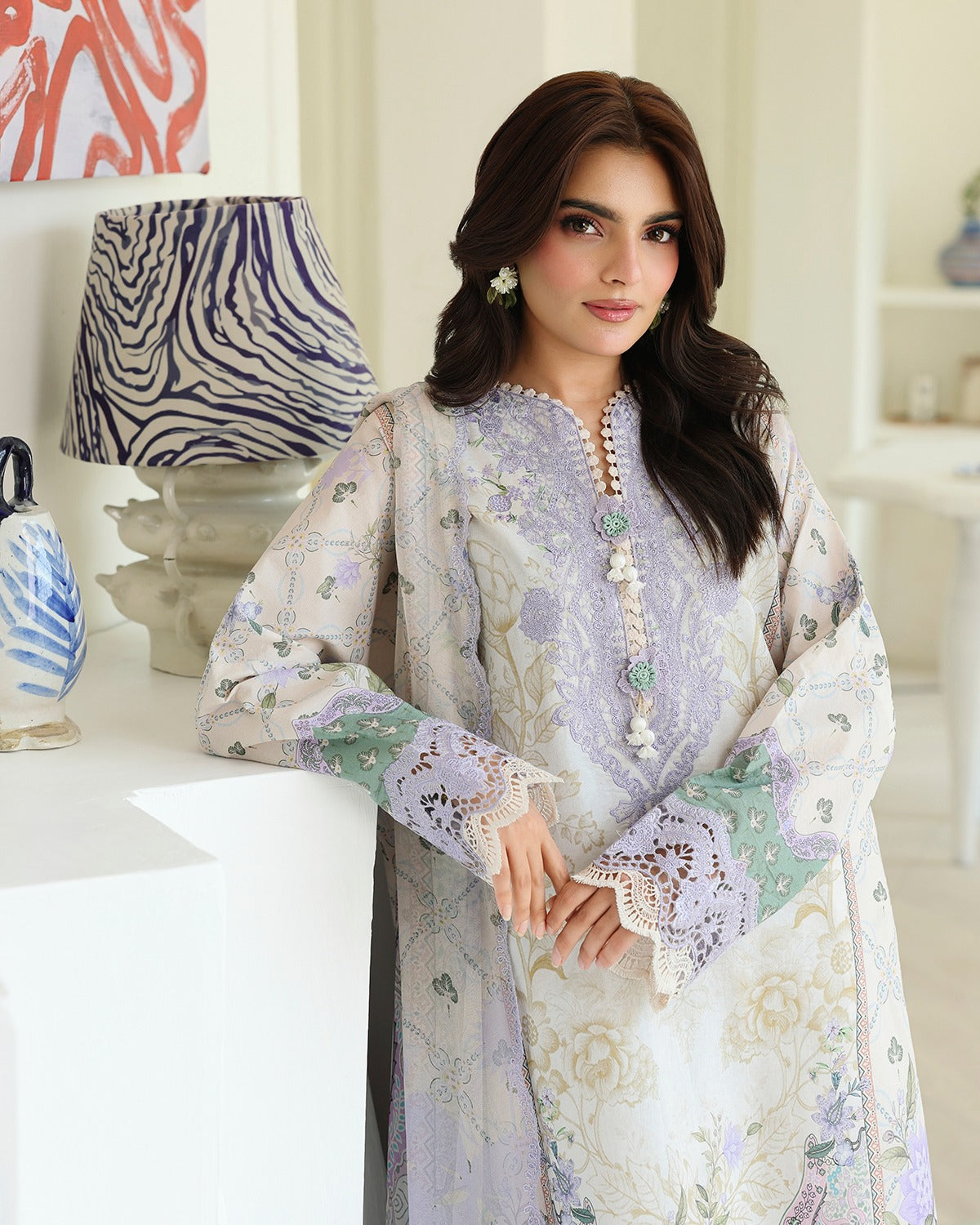 ROHEENAZ PETALS IN PRINI RUNSS260908
