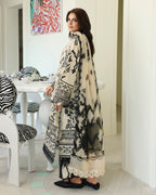 ROHEENAZ PETALS IN PRINI RUNSS260903