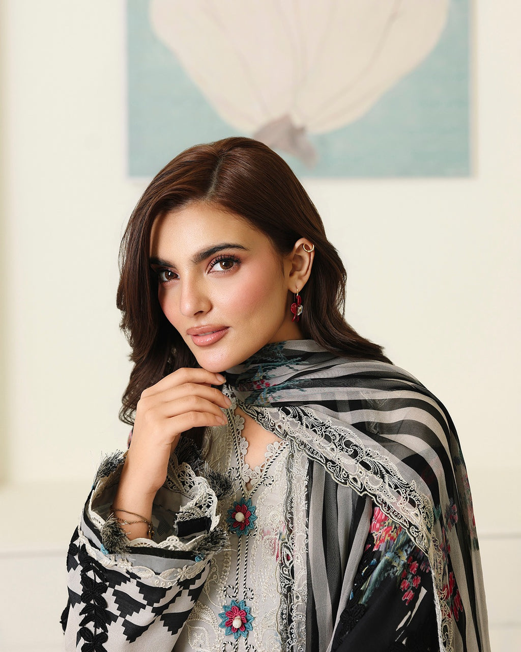 ROHEENAZ PETALS IN PRINI RUNSS260904
