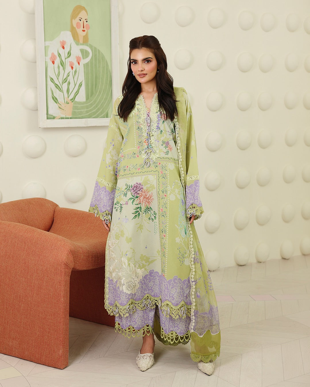 ROHEENAZ PETALS IN PRINI RUNSS260907