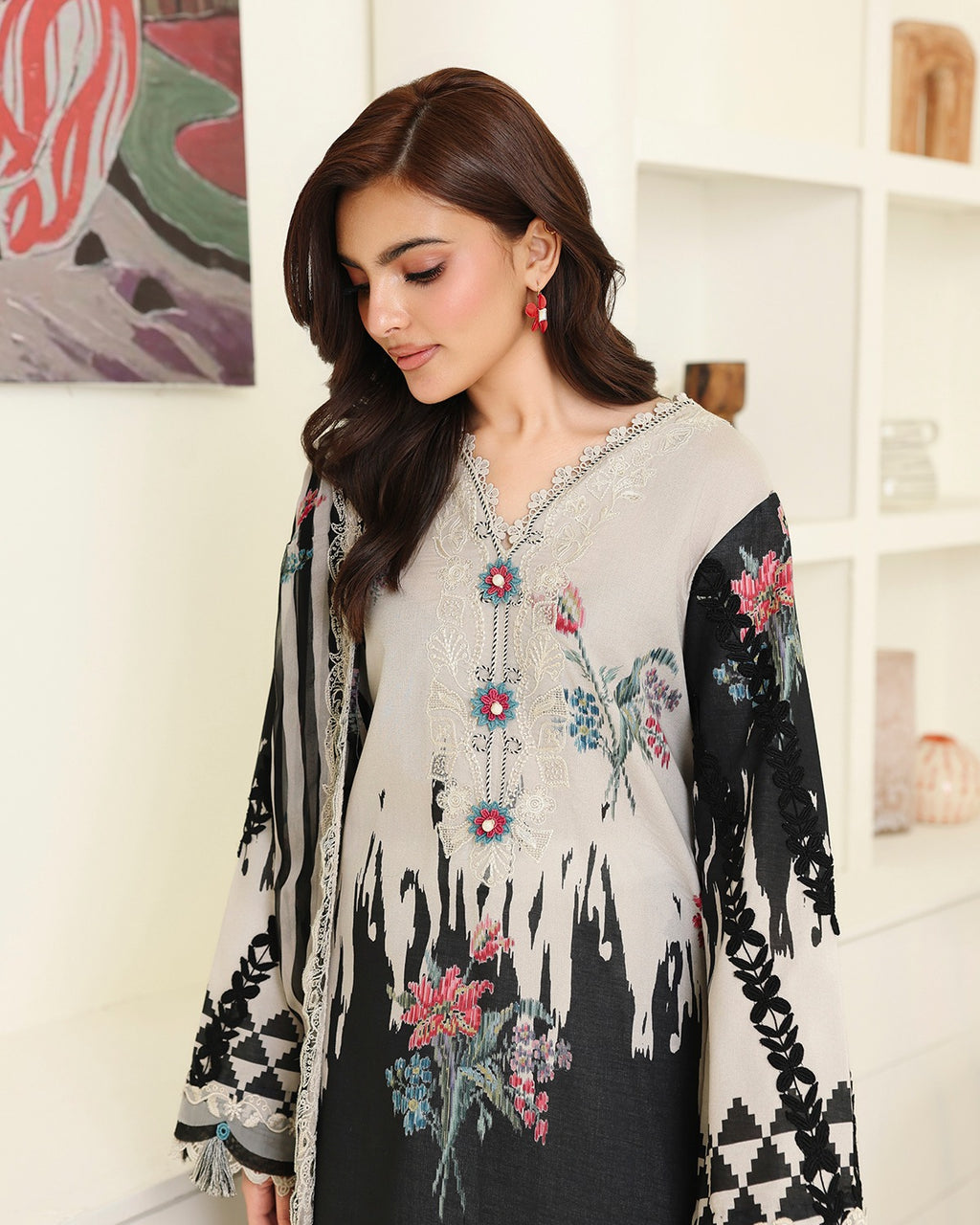 ROHEENAZ PETALS IN PRINI RUNSS260904