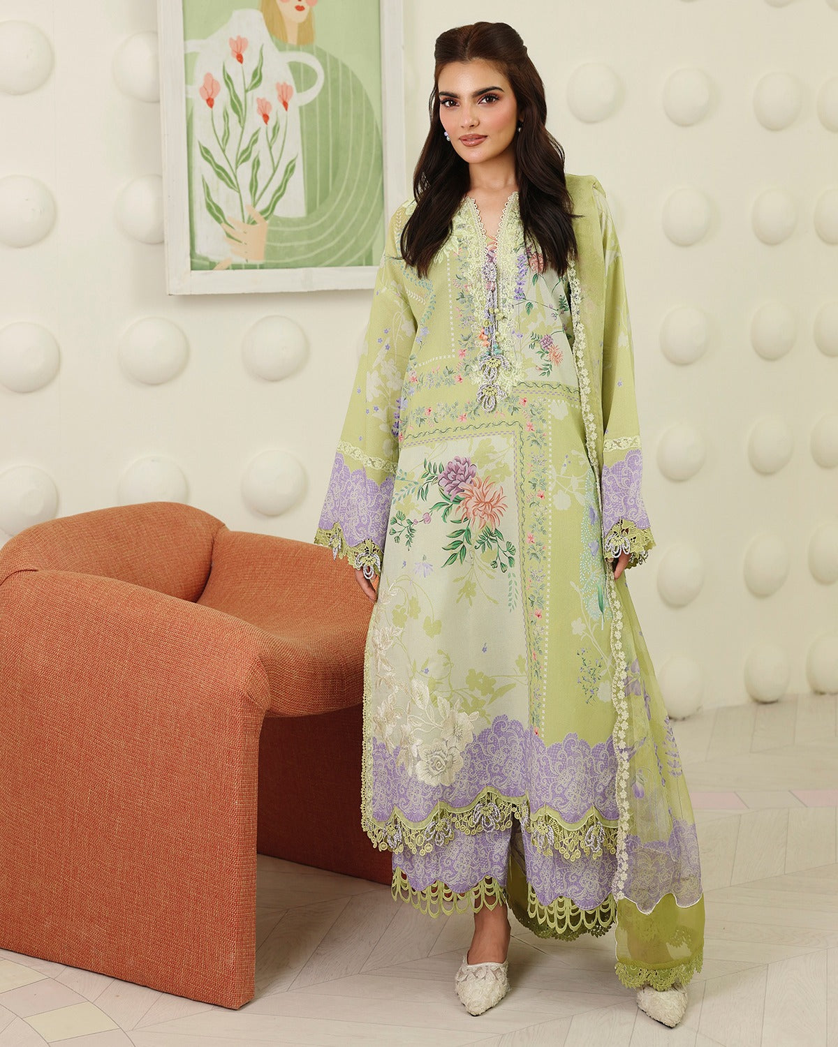 ROHEENAZ PETALS IN PRINI RUNSS260907