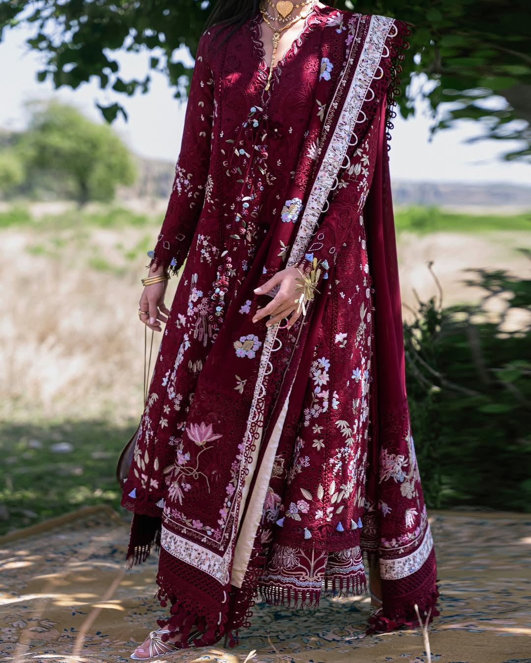 SUFFUSE LAWN UNSTITCHED NAREVI