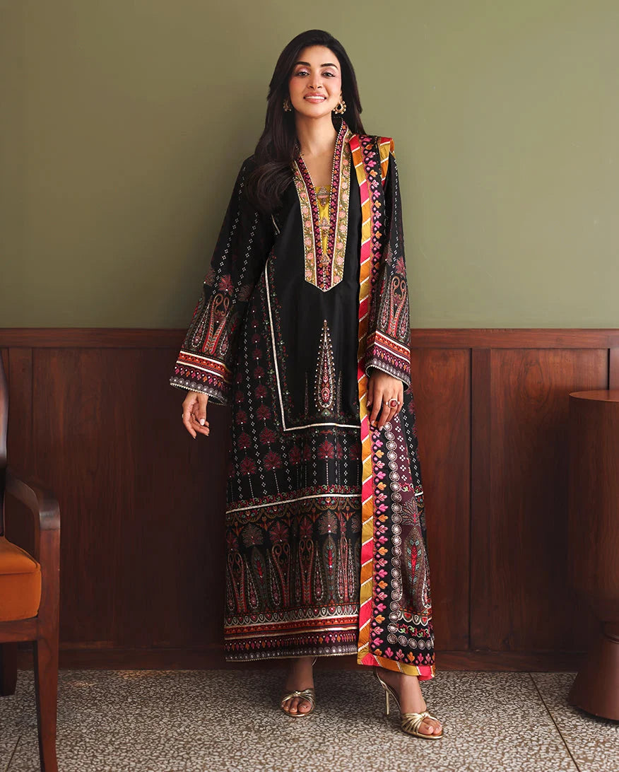 MUSHQ HEMLINE NIRVANA STAR OFF DUTY