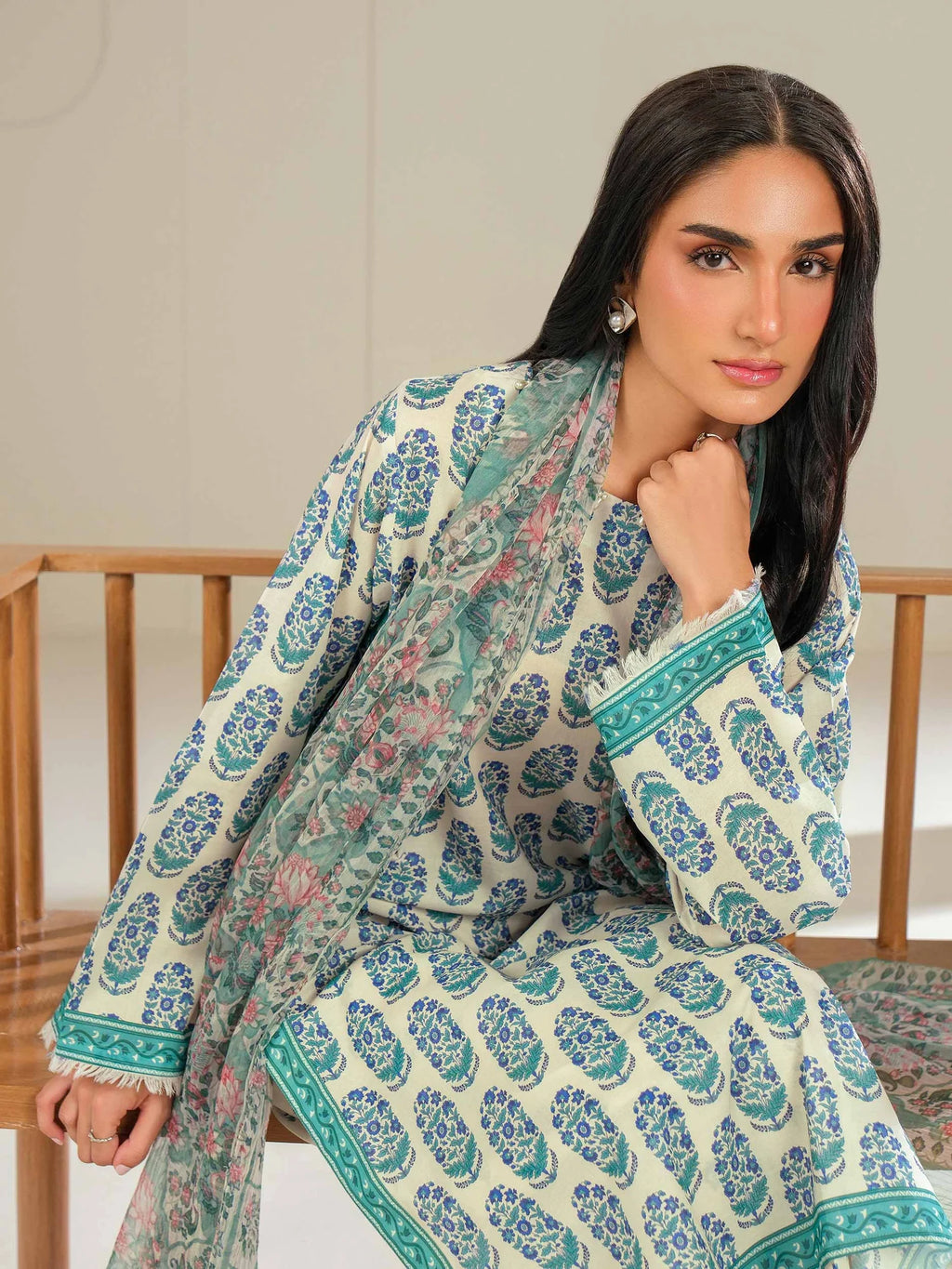 LIMELIGHT U4222 OFF WHITE 3PC