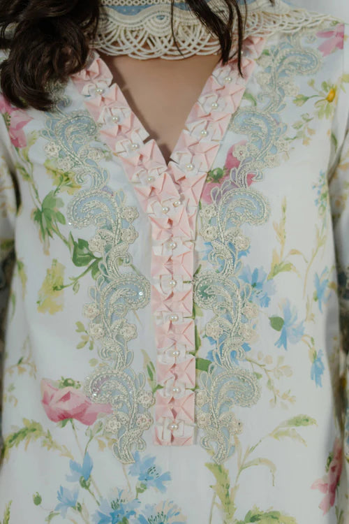 MANARA SUMMER DREAM WHITE GAURA