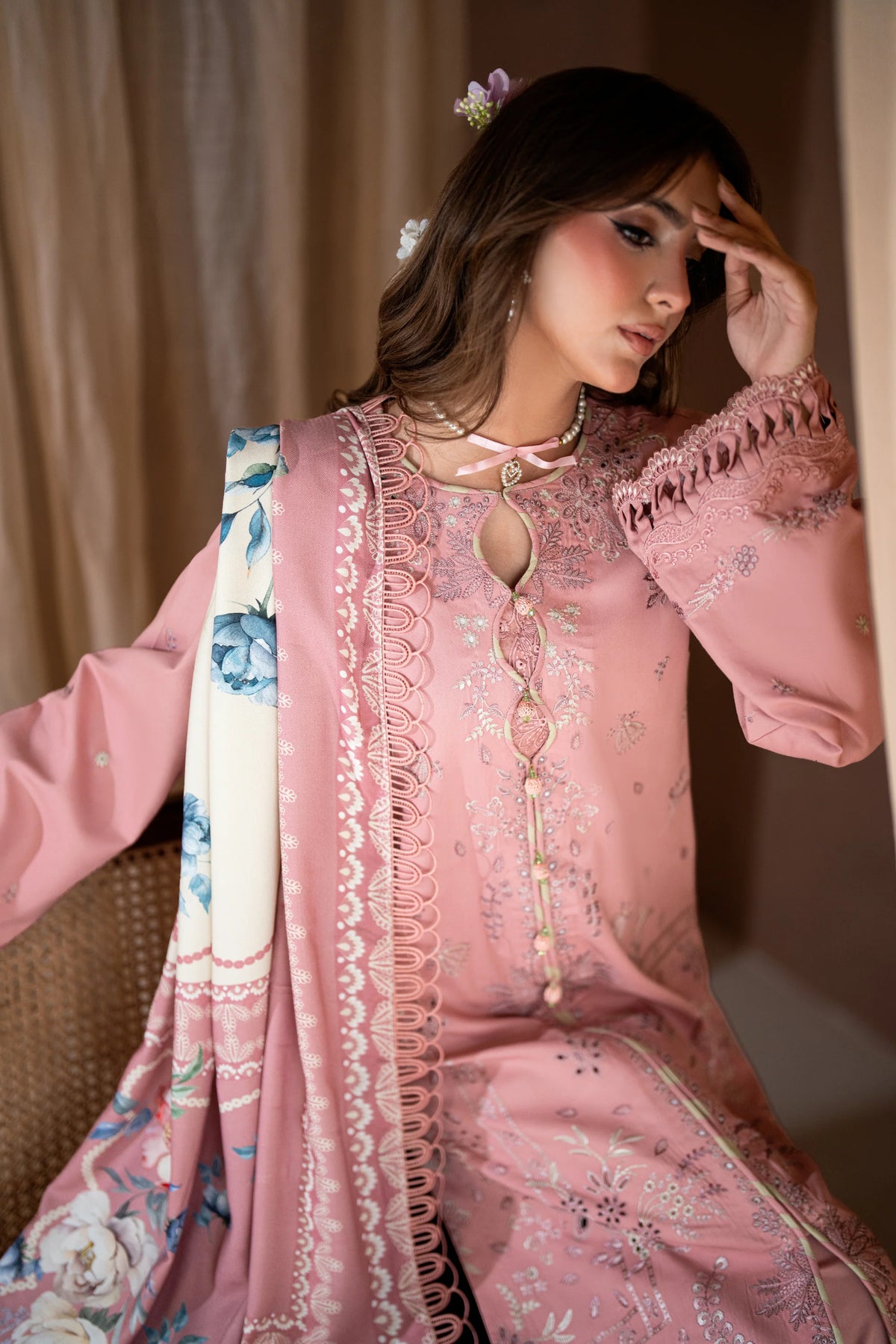 CORAL RANGREZ THE LINEN MEHRU