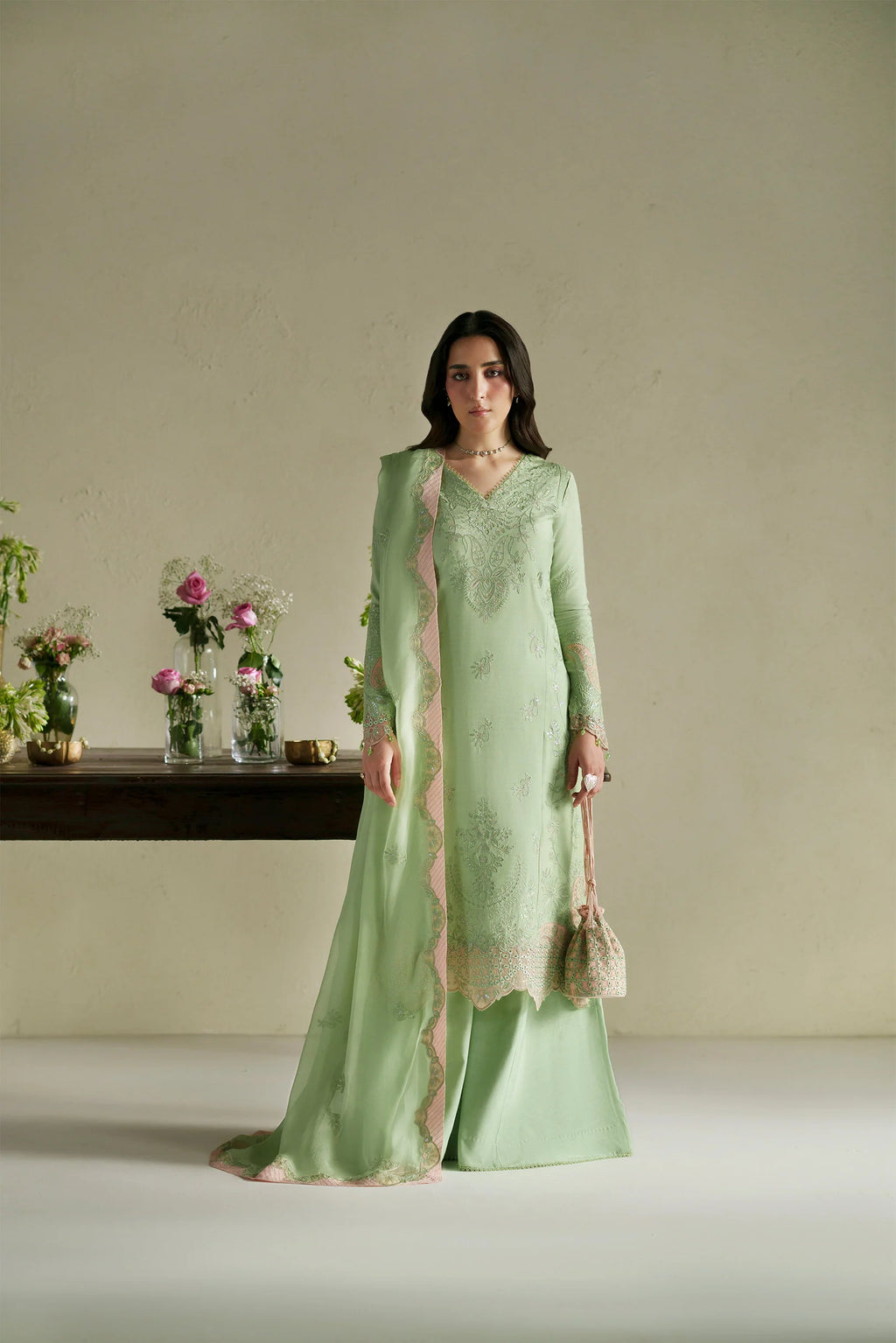 VERA RAW SILK GAJRA MINT