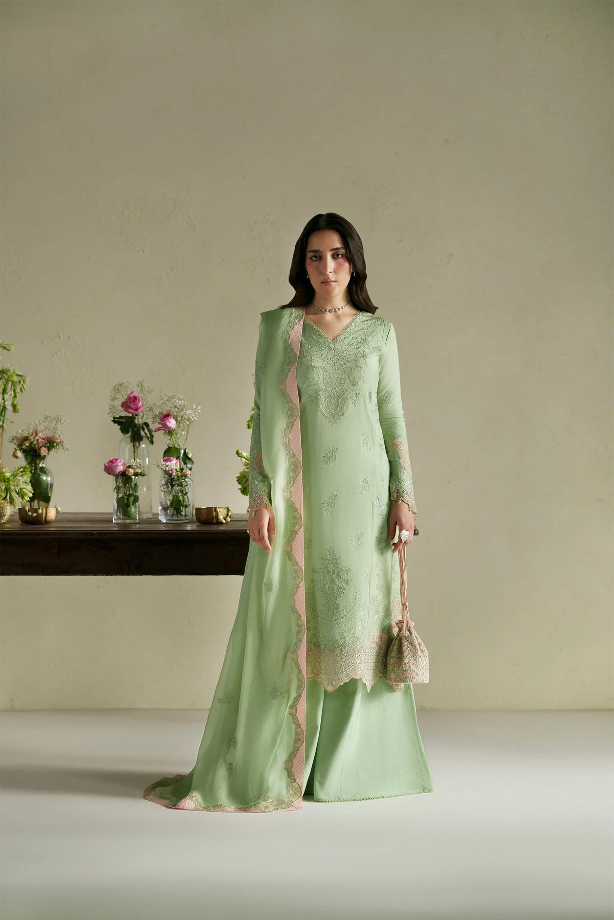VERA RAW SILK GAJRA MINT