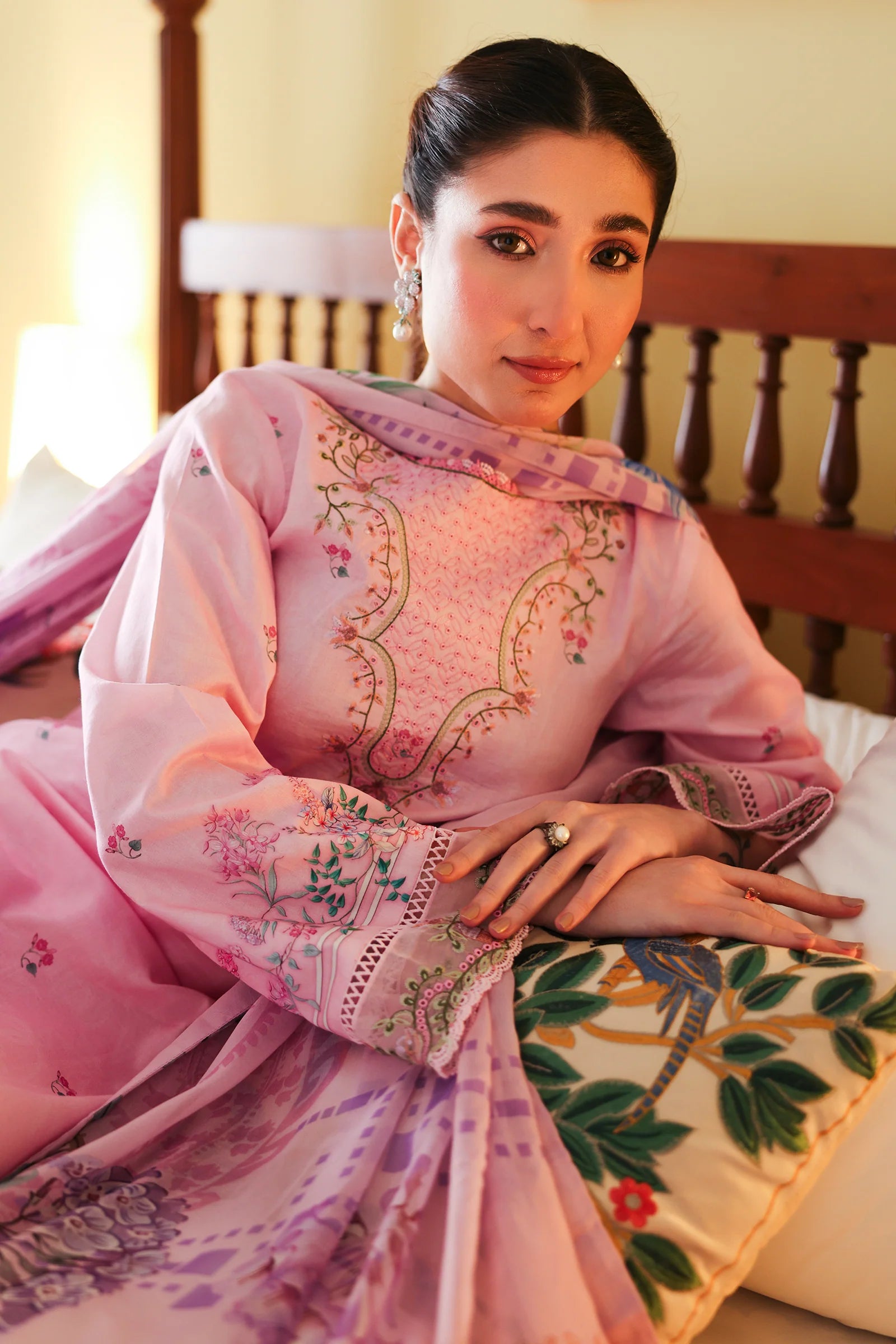 STITCHED BY CC RAAYA BY DOSTI AURA 3PC
