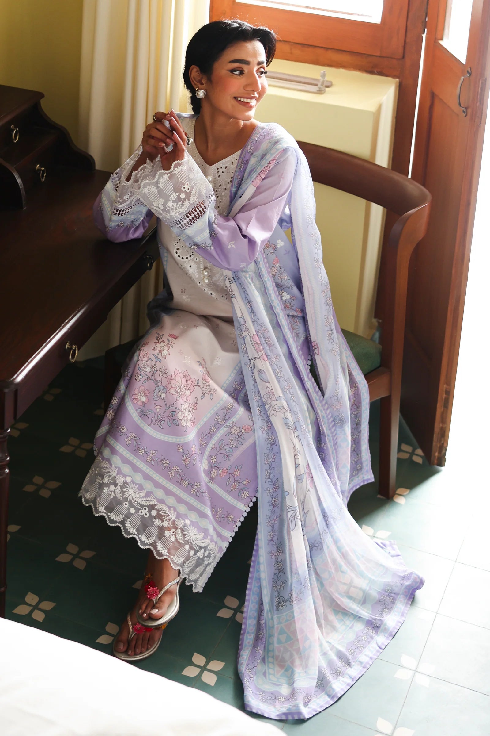 RAAYA BY DOSTI LUNA