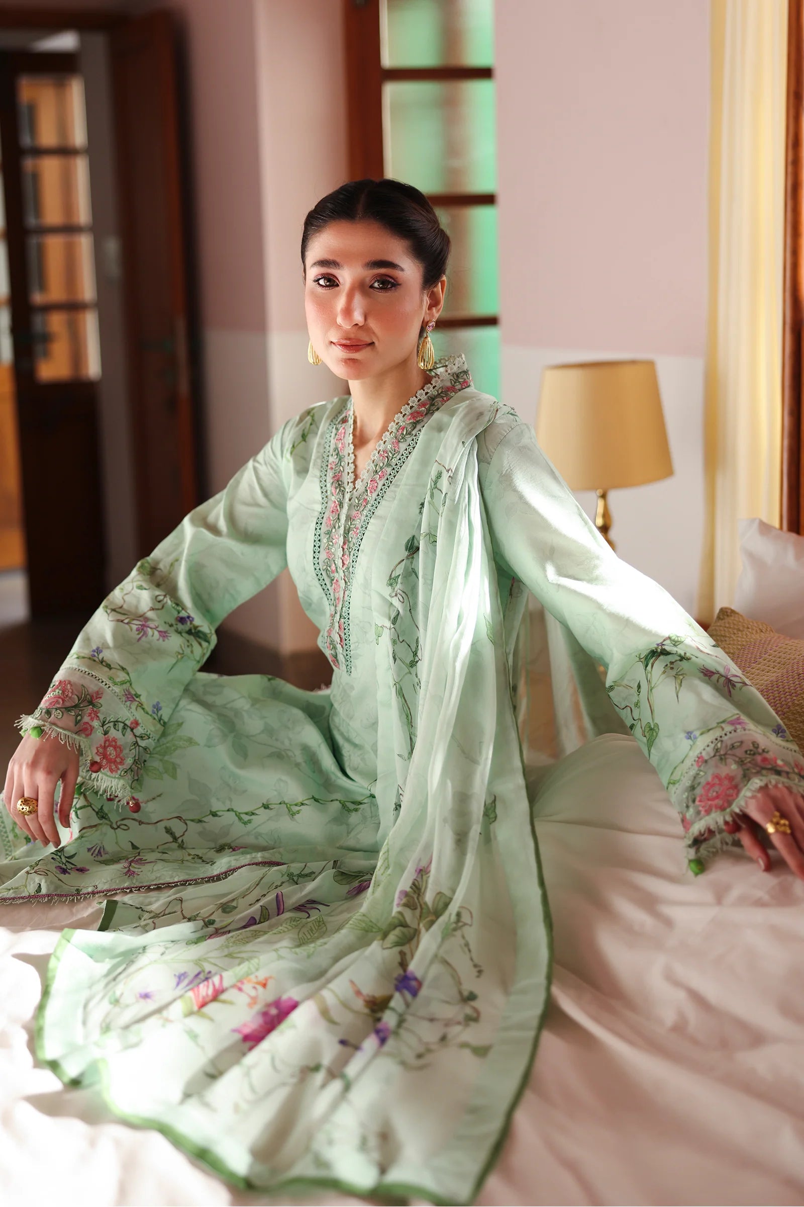 RAAYA BY DOSTI ARIS