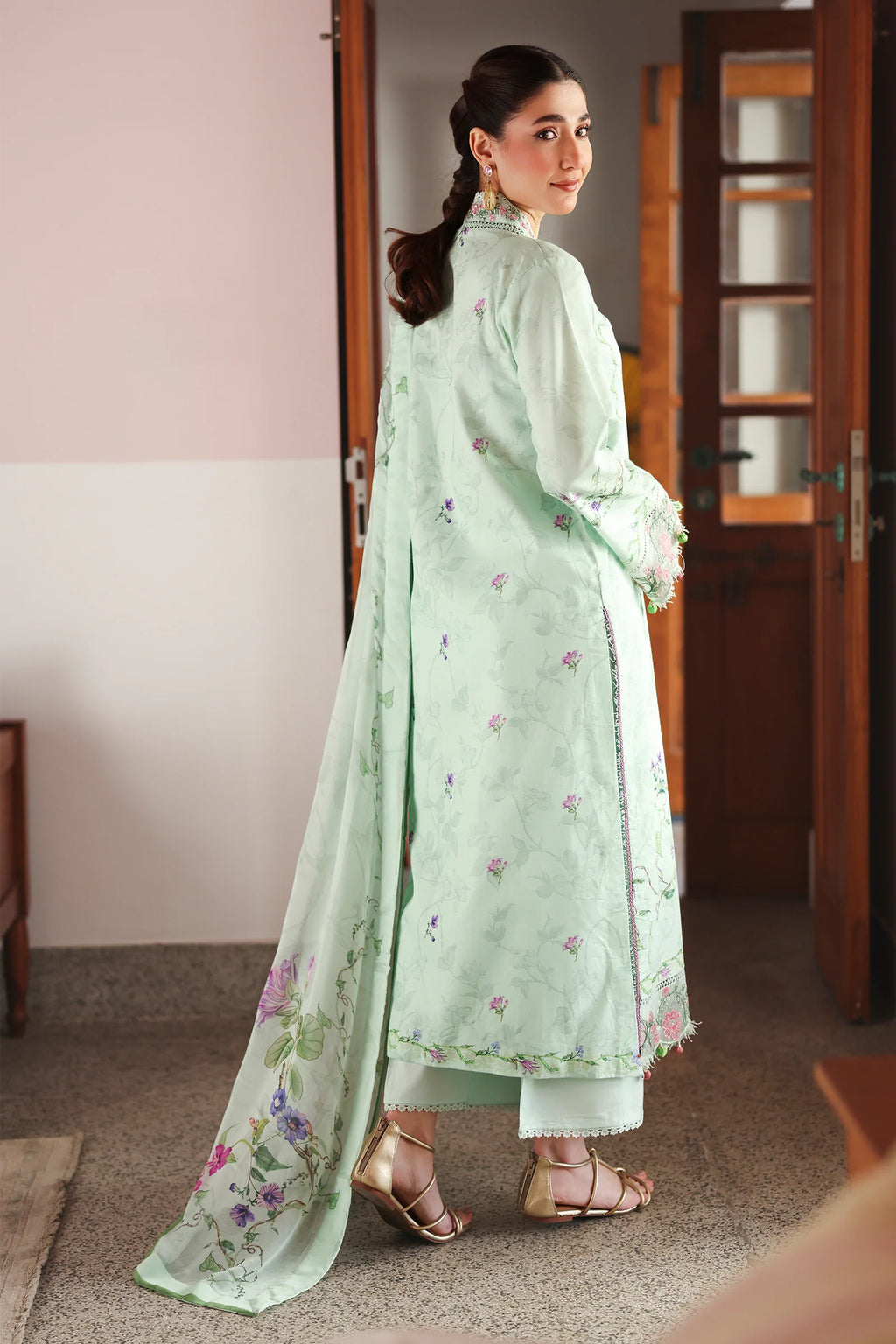 RAAYA BY DOSTI ARIS